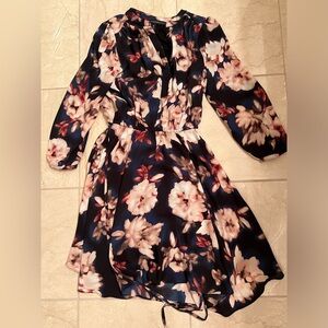 White house white market 3/4th sleeve dress. Size 0 petite